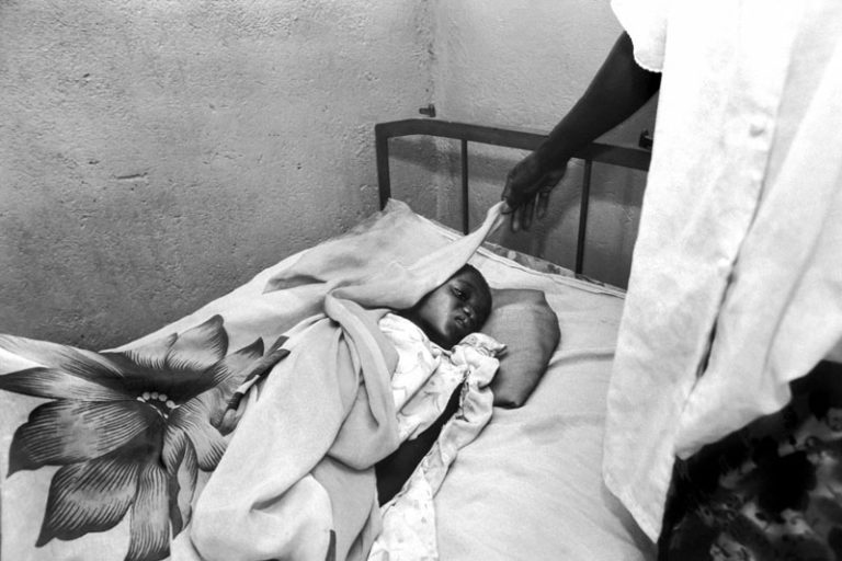 Giovanni Mereghetti - Kumo (Clinica Save the Children)- Sudan 2005
